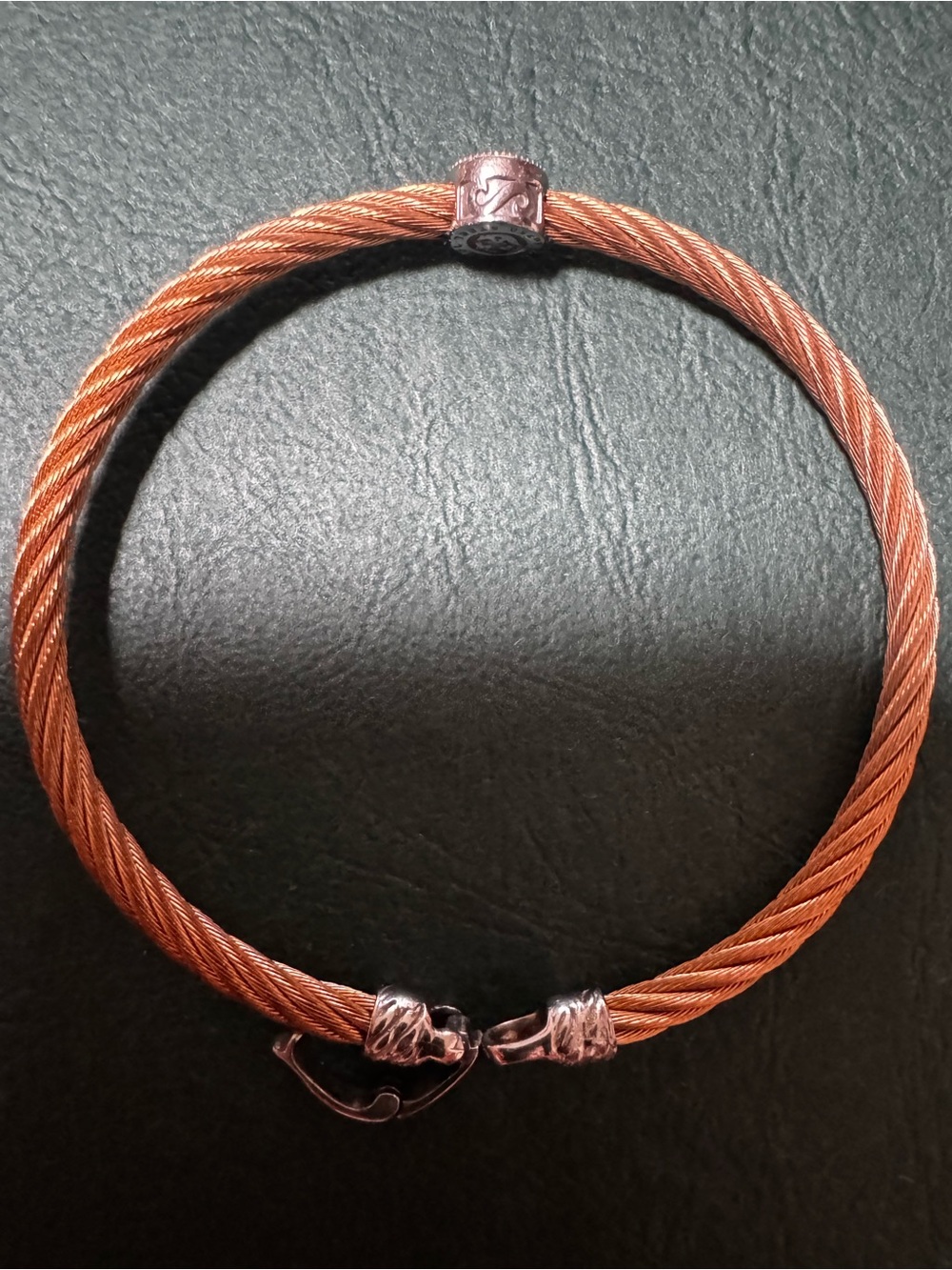 Single Round Essential Stackable Bracelet - Picture 3 of 7